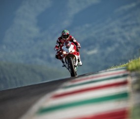 开云网页版-羽坛双线奇迹，印尼队惊天逆转中国队，桃田贤斗刷新历史纪录