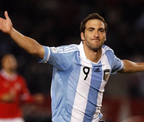 开云在线赛事平台-詹姆斯末节主宰战局，独行侠逆境突围奇才锁定关键胜场